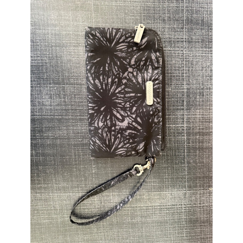 Baggallini RFID Blocking Wristlet Wallet Black Gray Floral Burst Nylon Pouch
